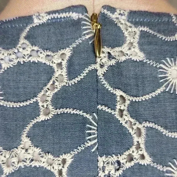 Draper James Embroidered Chambray Circle Love Dress ~ Medium Wash ~ Size 12 - Picture 10 of 13